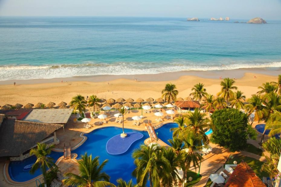 Ixtapa Zihuatanejo The Edit Of The Top Beaches And Hotels