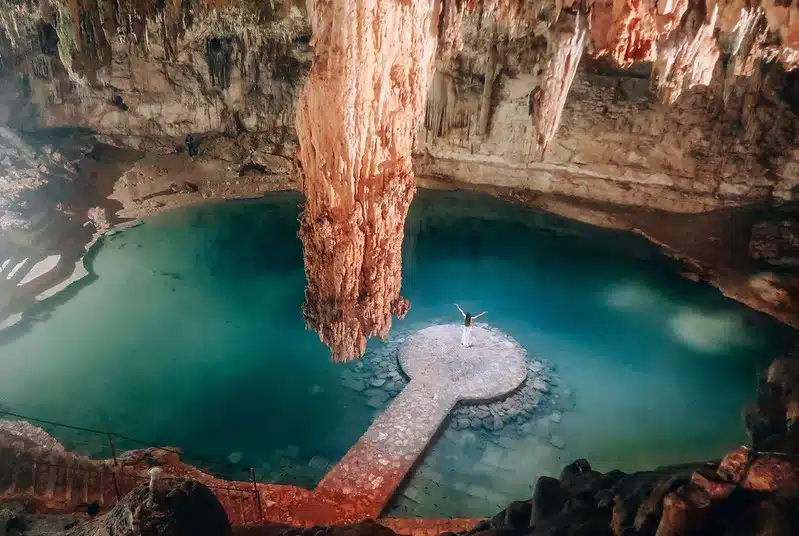 cenote-suytun-yucatan-mexico