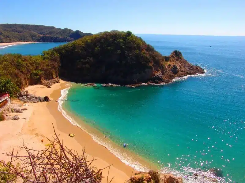 michoacan beaches