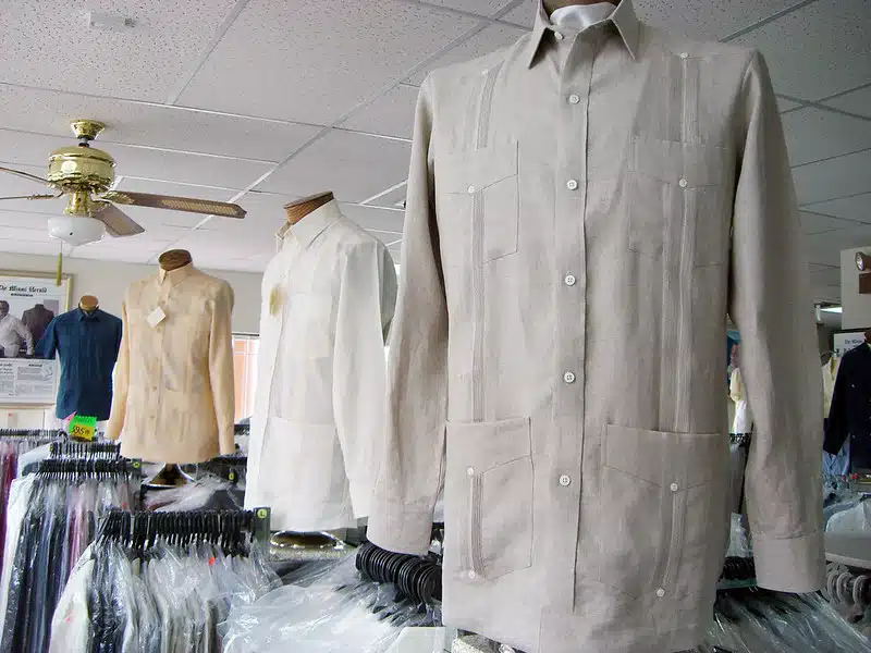 guayaberas