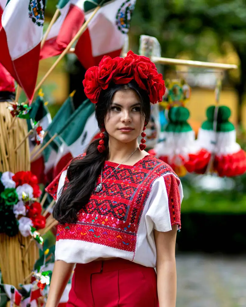 Mexican woman dressed in traditional Mexican clothing