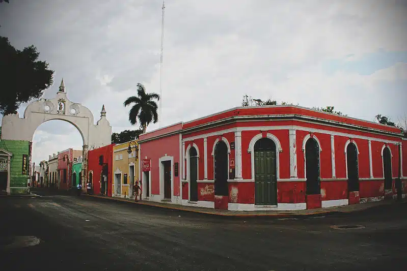 retiring in mexico