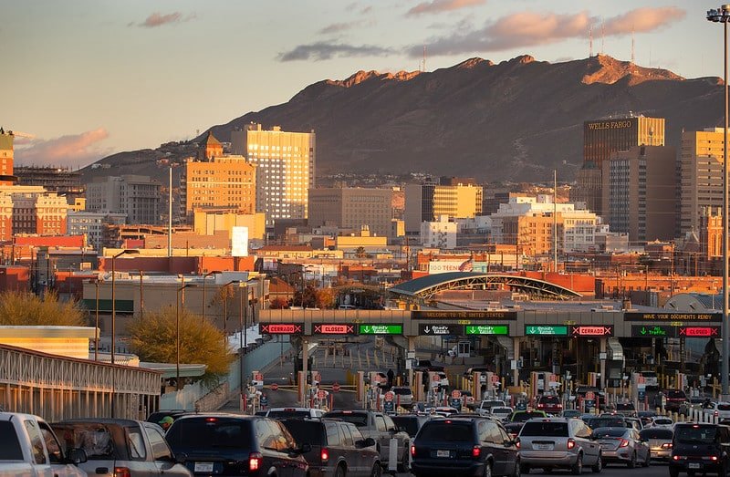 Juarez El Paso border crossing