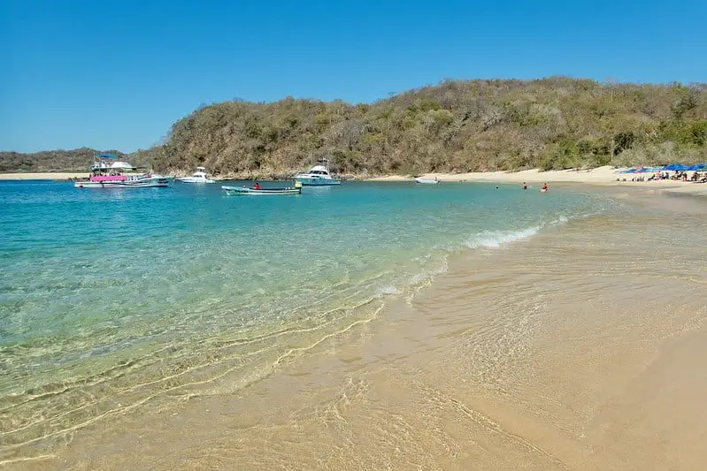 bahias de huatulco mexico