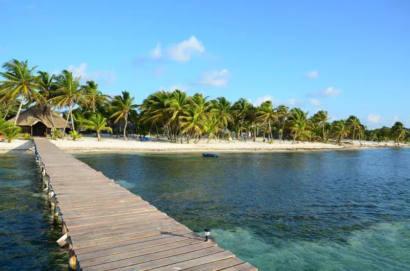 sonrisa beach cancun